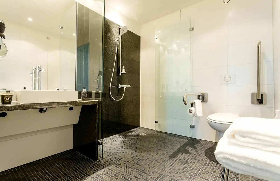 Motel One Barcelona-Ciutadella-1