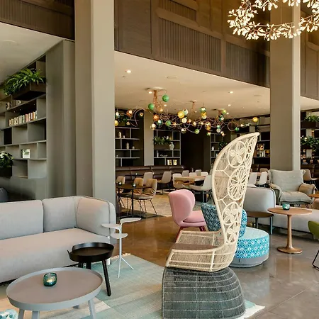 Motel One Barcelona-Ciutadella-3